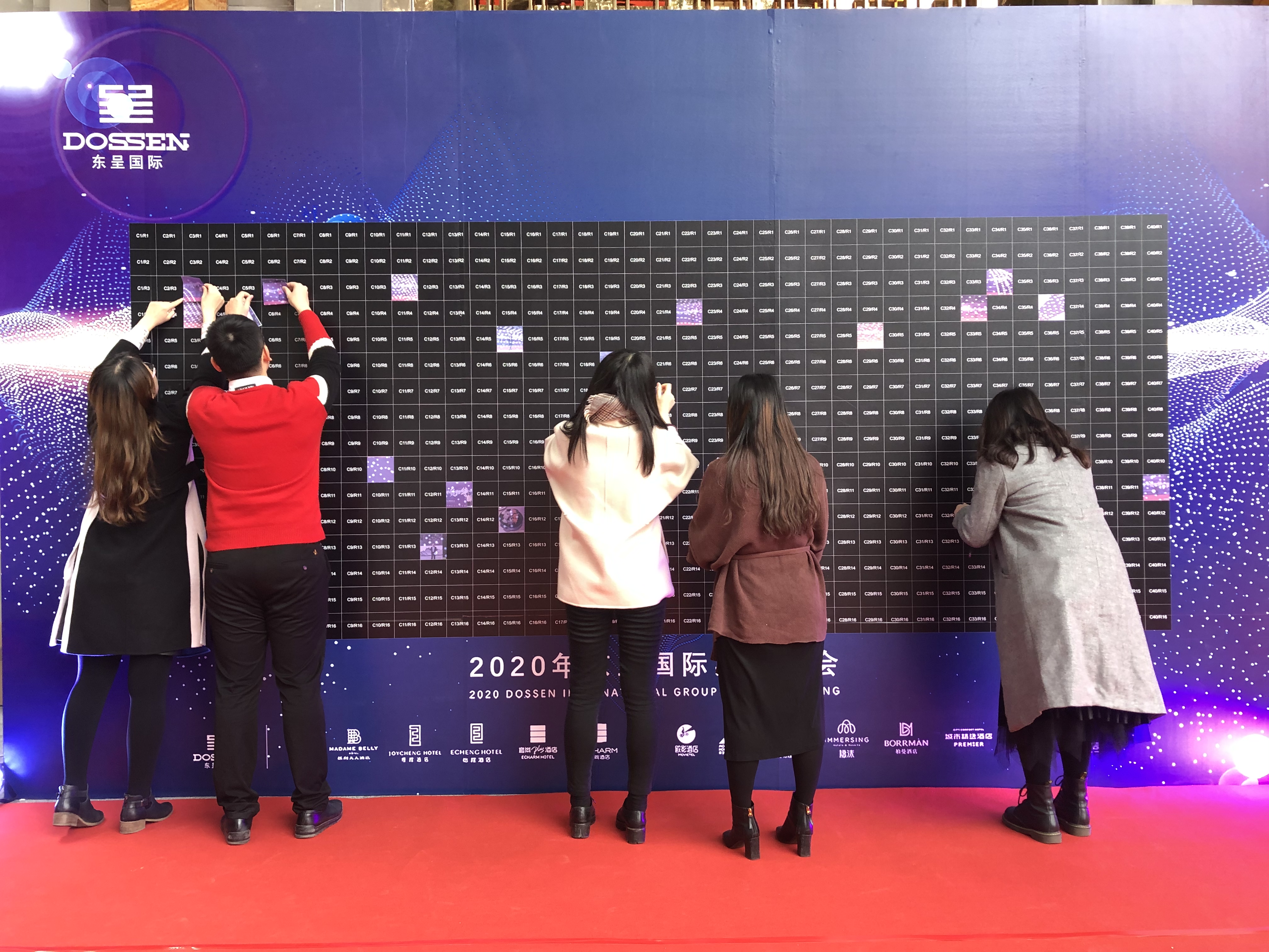 泡泡玛特2025半年报发布 营收、净利润均超2024全年